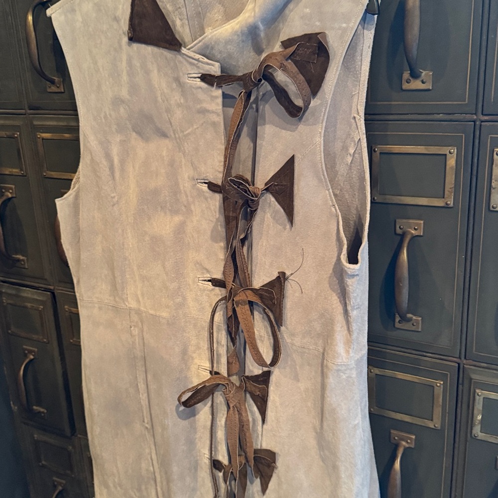 Suede Vest - Picture 4 of 6